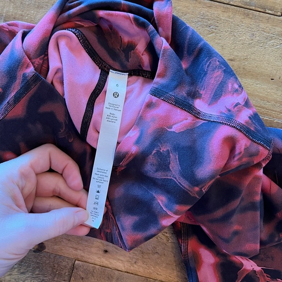 Lululemon Space Dyed Align leggings - Picture 5 of 5